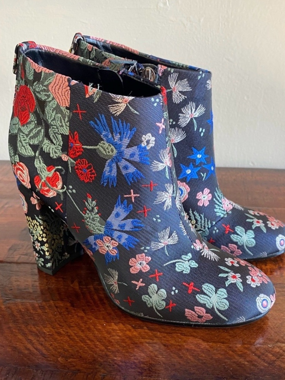 Sam Edelman Black Floral Embroidered Ankle Boots